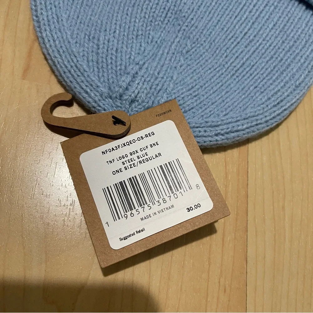 The North Face TNFLogo Box Cuffed Beanie Unisex - Picture 2 of 3
